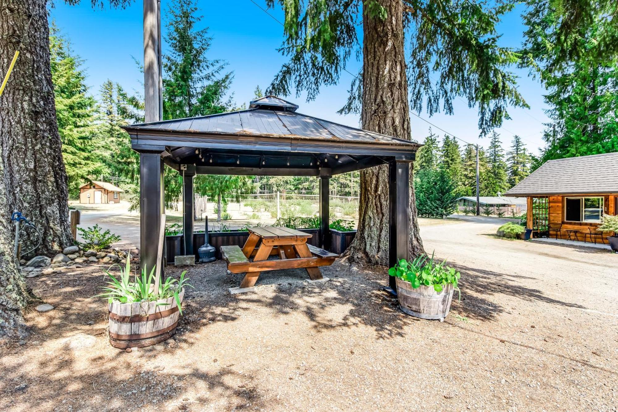 Quilcene Lodge At Mount Walker Inn Екстериор снимка